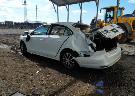 2018 Volkswagen Jetta 1.4T Se/1.4T Wolfsburg Edition z USA, uszkodzony, nr VIN 3VWDB7AJXJM240793